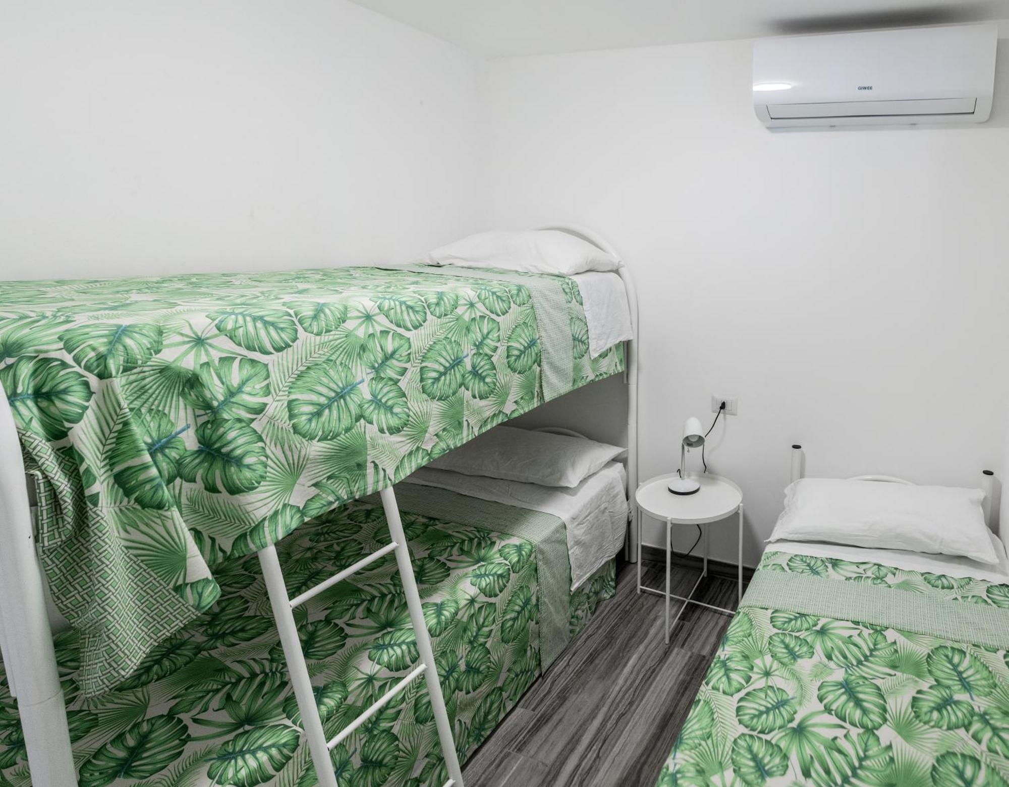 Villaggio Camping Poseidon - Bungalows & Rooms With Sea View In Nature Santa Caterina Dello Ionio Marina Экстерьер фото
